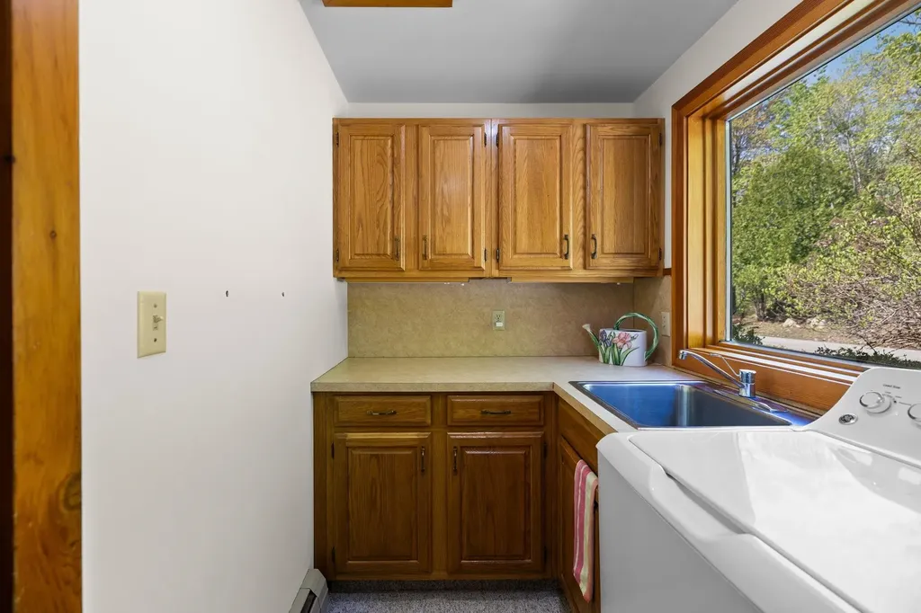 9393 Lou-len Lane Elmwood Charter Township MI 49684