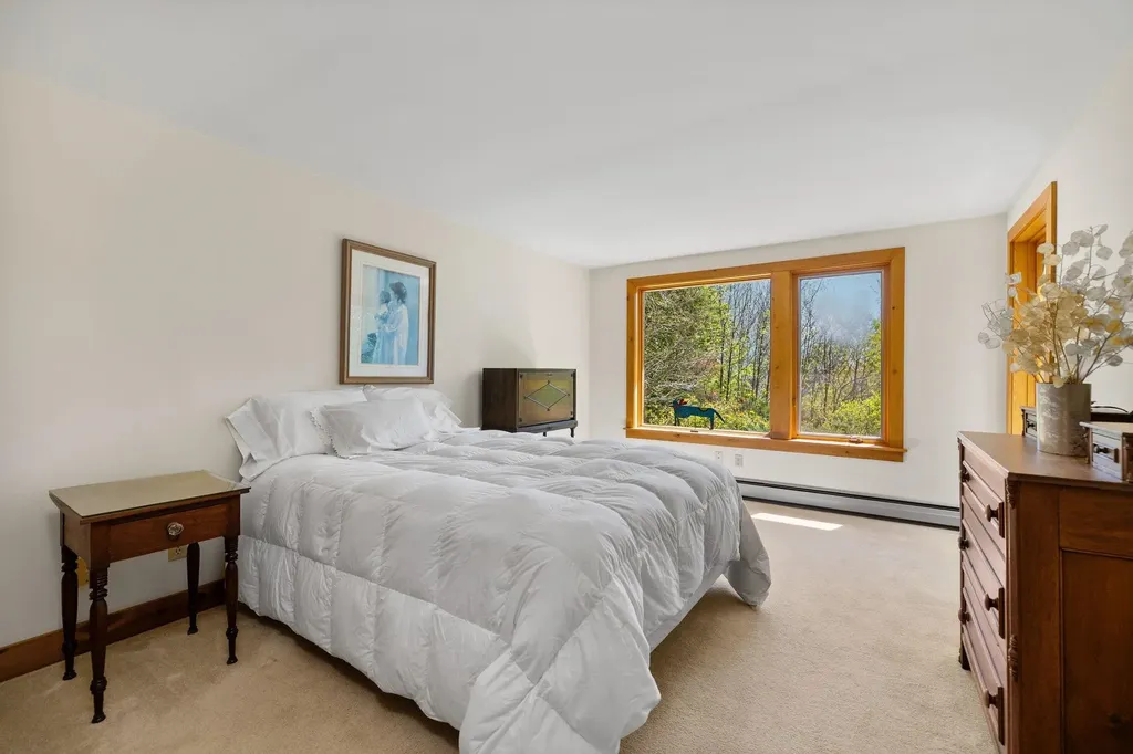 9393 Lou-len Lane Elmwood Charter Township MI 49684