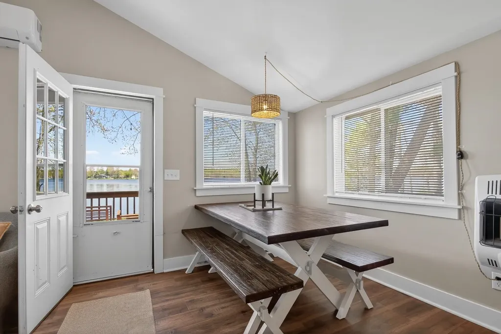 827 NE Lake Drive Excelsior Township MI 49646