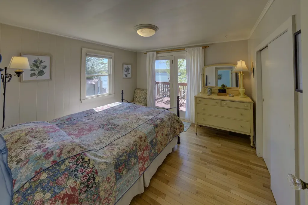 488 S Stony Point Road Suttons Bay Township MI 49682