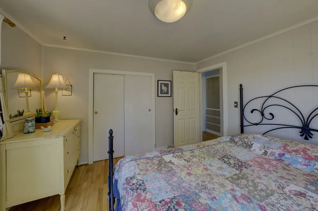 488 S Stony Point Road Suttons Bay Township MI 49682