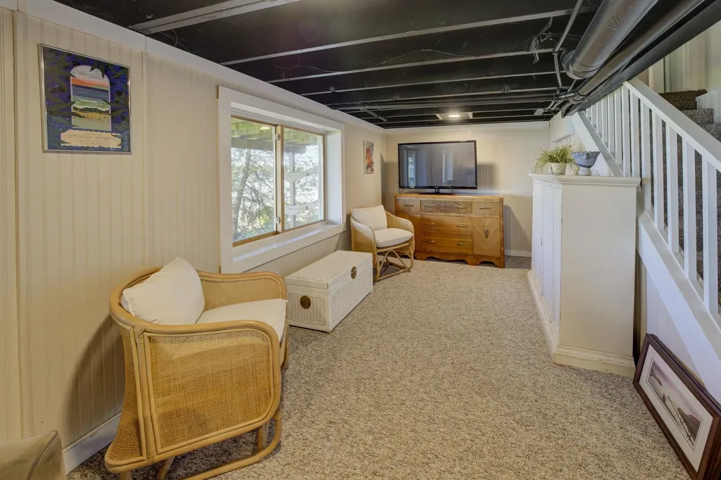 488 S Stony Point Road Suttons Bay Township MI 49682
