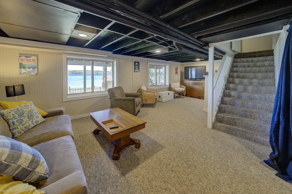 488 S Stony Point Road Suttons Bay Township MI 49682