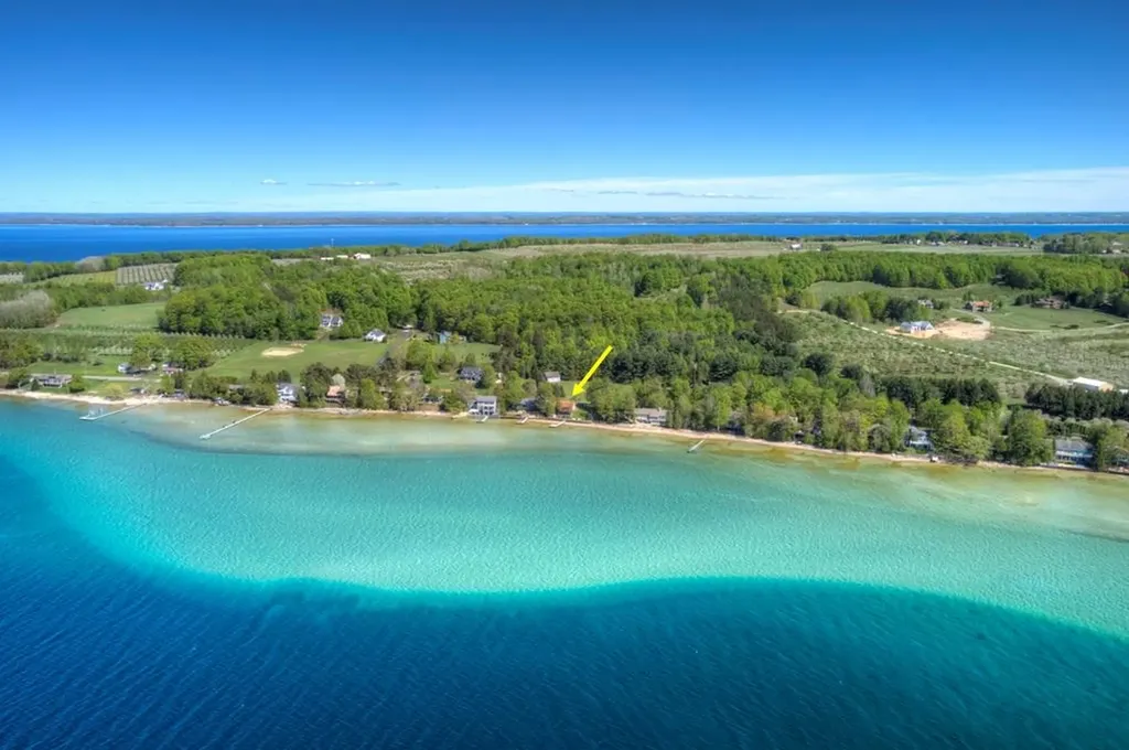 488 S Stony Point Road Suttons Bay Township MI 49682