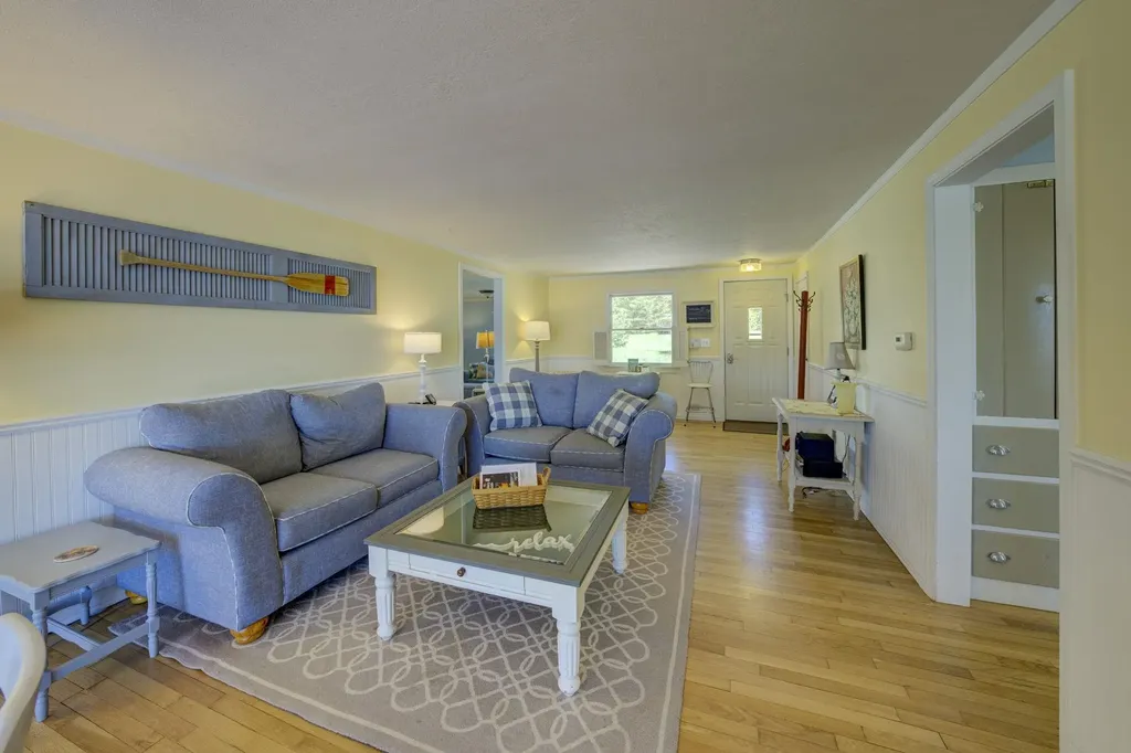 488 S Stony Point Road Suttons Bay Township MI 49682