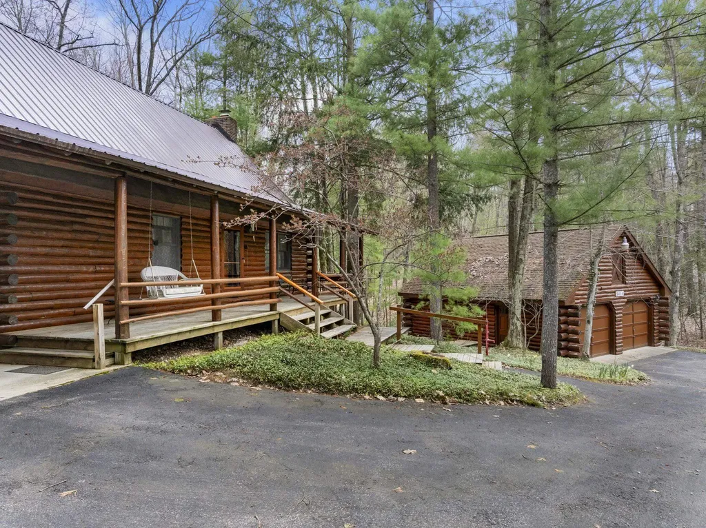 5414 Birch Glen Road Almira Township MI 49650