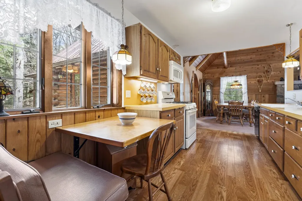 5414 Birch Glen Road Almira Township MI 49650