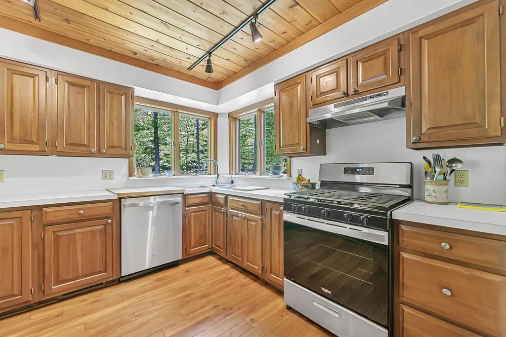 4021 E Oxford Drive Leland Township MI 49654