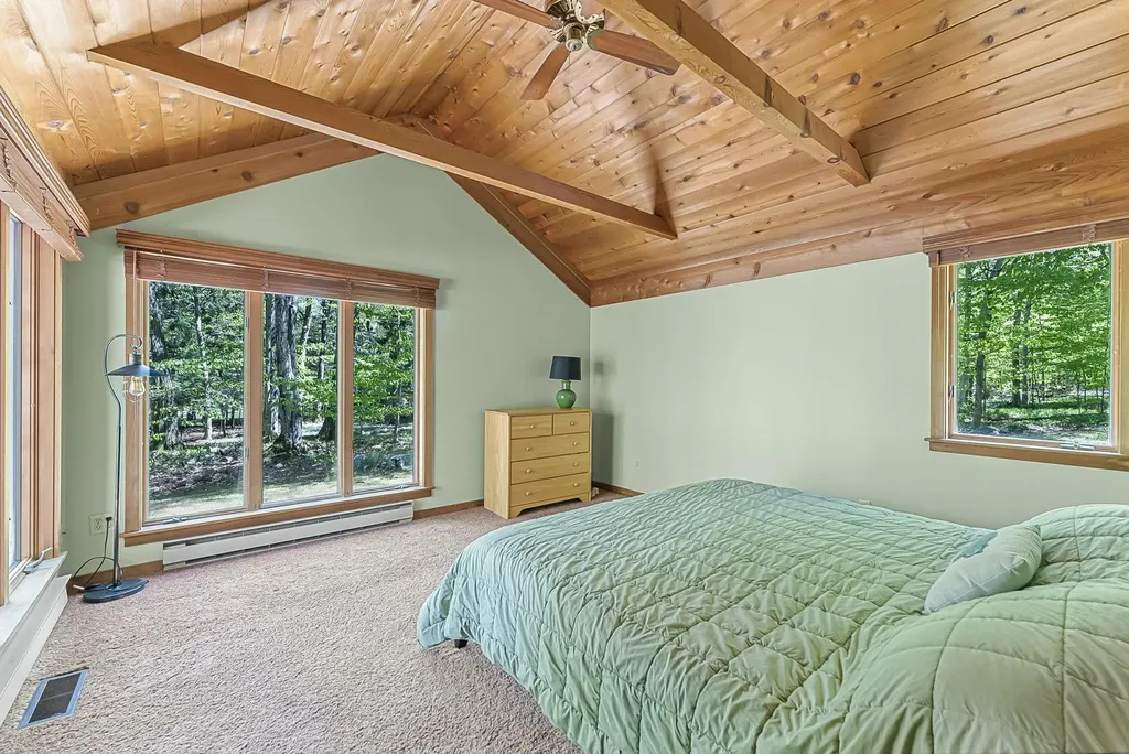 4021 E Oxford Drive Leland Township MI 49654