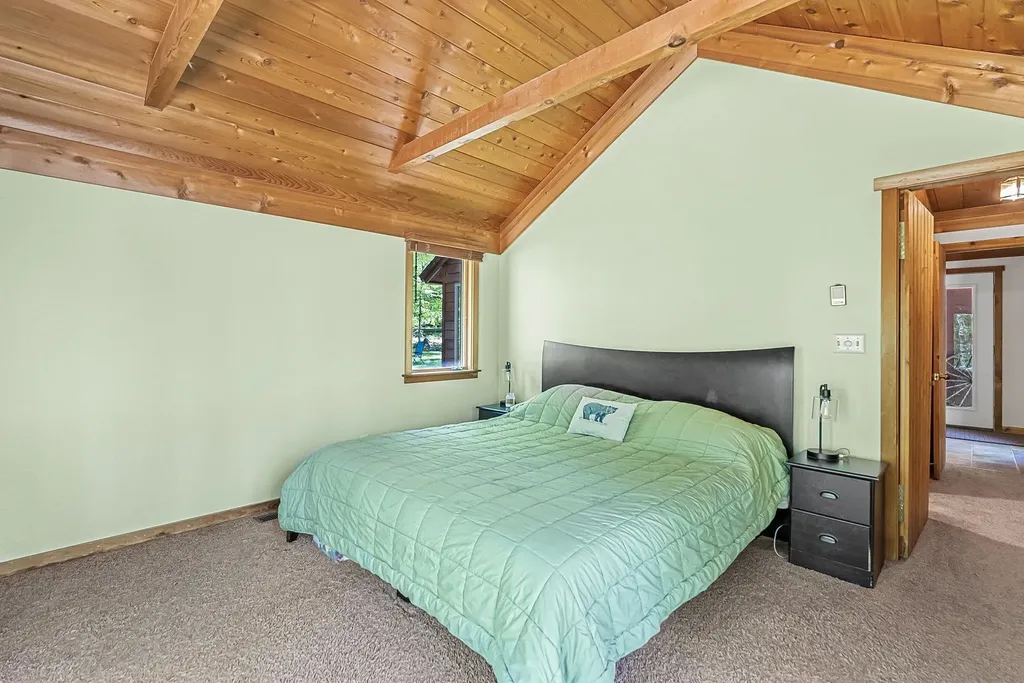 4021 E Oxford Drive Leland Township MI 49654