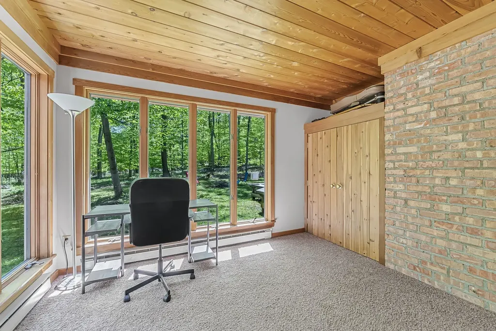 4021 E Oxford Drive Leland Township MI 49654