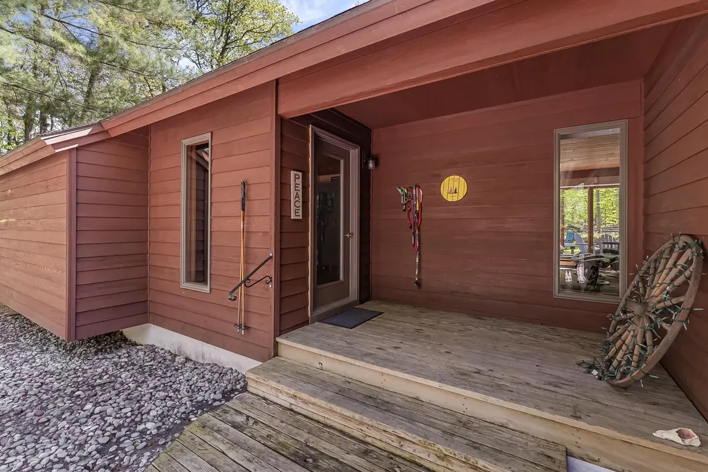 4021 E Oxford Drive Leland Township MI 49654