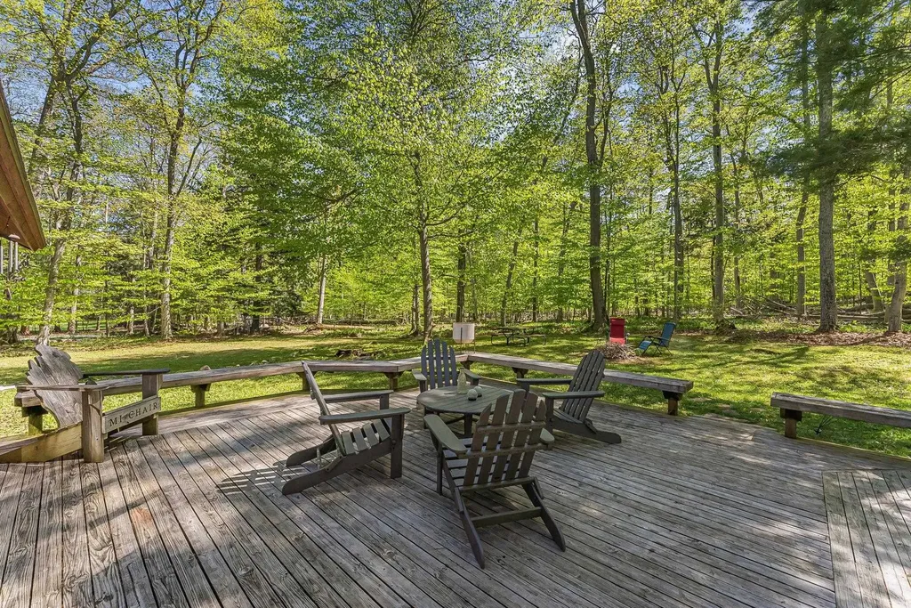 4021 E Oxford Drive Leland Township MI 49654