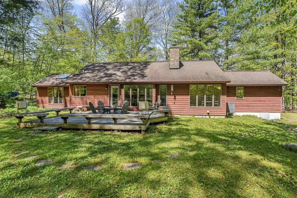 4021 E Oxford Drive Leland Township MI 49654