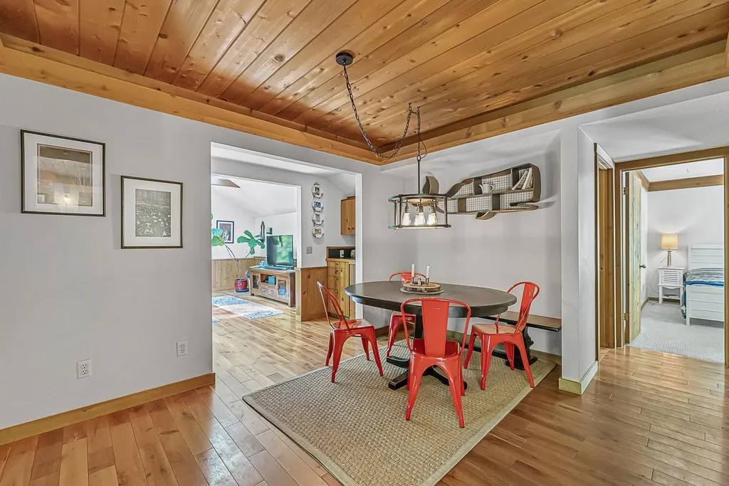 4021 E Oxford Drive Leland Township MI 49654