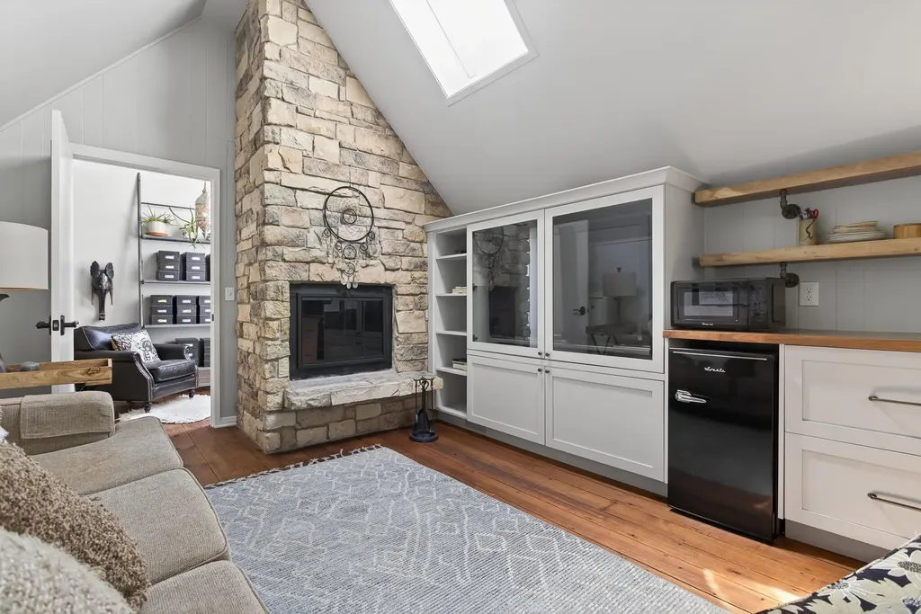 7310 Stolt Hayes Township MI 49720