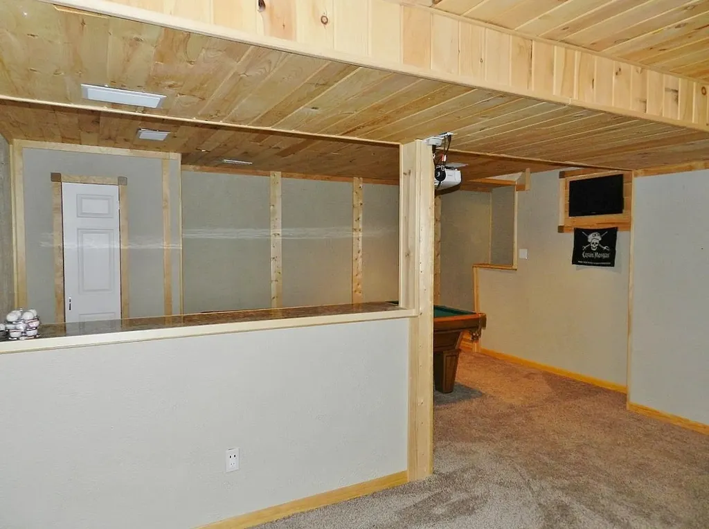 249 Peach Tree Drive East Bay Township MI 49896