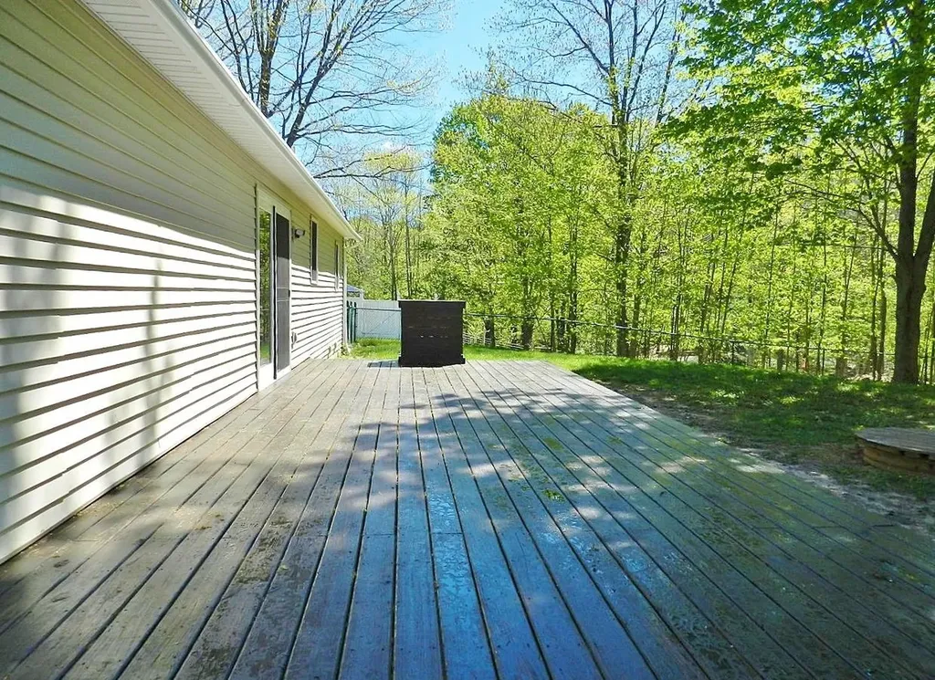 249 Peach Tree Drive East Bay Township MI 49896