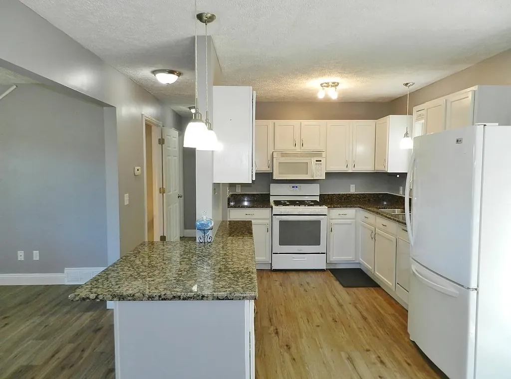 249 Peach Tree Drive East Bay Township MI 49896