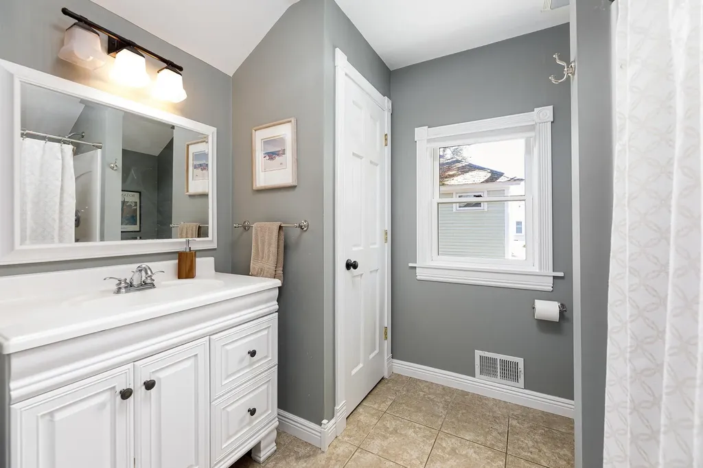 423 Fifth Street Traverse City City MI 49684