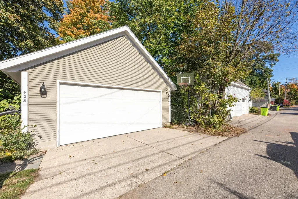 423 Fifth Street Traverse City City MI 49684