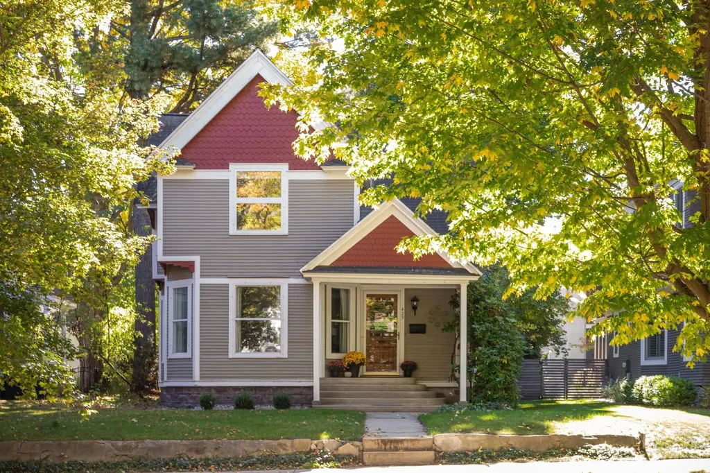 423 Fifth Street Traverse City City MI 49684