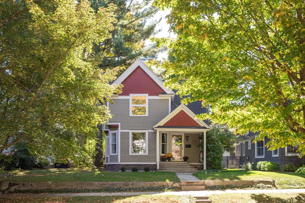 423 Fifth Street Traverse City City MI 49684