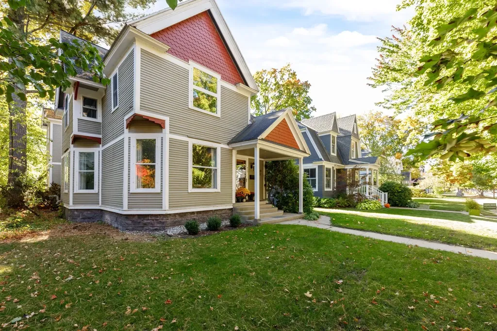 423 Fifth Street Traverse City City MI 49684