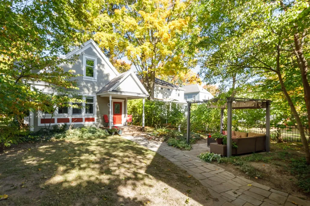 423 Fifth Street Traverse City City MI 49684