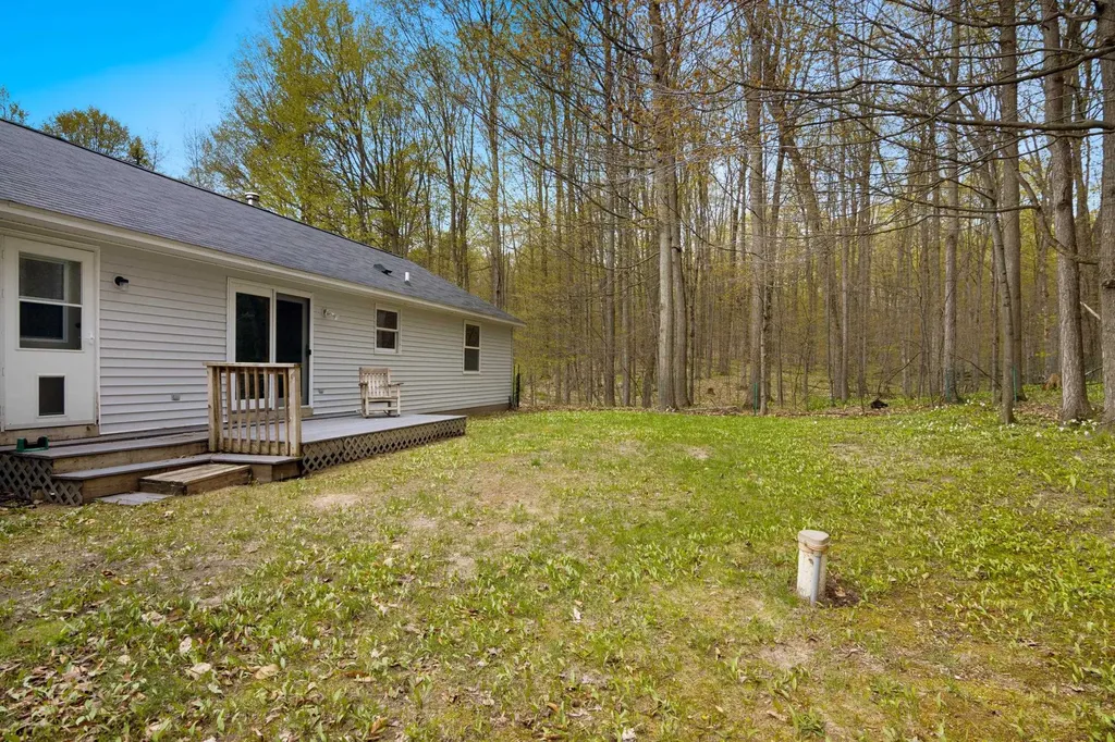 1014 Fairview Road Benzonia Township MI 49617