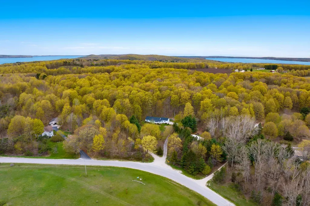 1014 Fairview Road Benzonia Township MI 49617