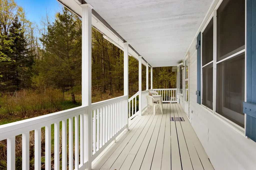 1014 Fairview Road Benzonia Township MI 49617