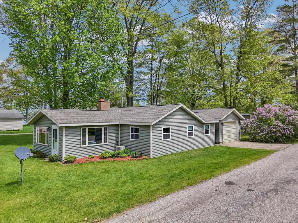 1849 S Goldenrod Lake Township MI 49651