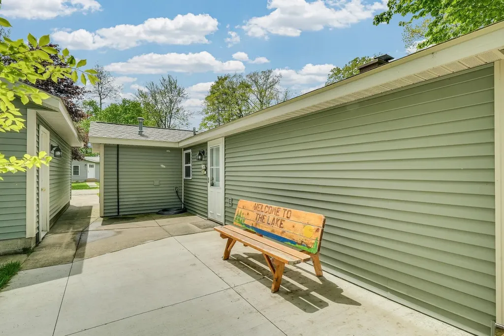 1849 S Goldenrod Lake Township MI 49651