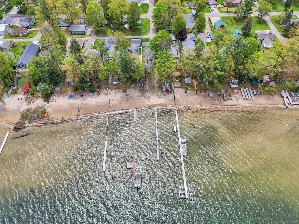 1849 S Goldenrod Lake Township MI 49651