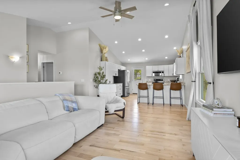 1335 Umber Drive Garfield Charter Township MI 49696
