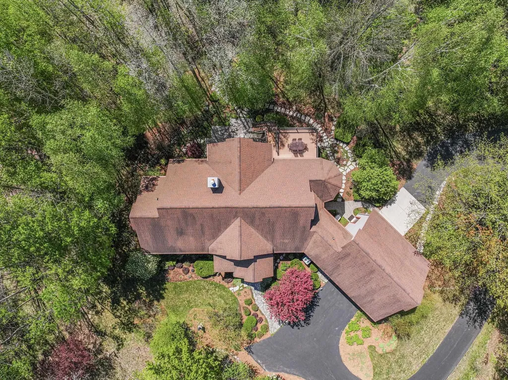 9697 Herkelrath Road Onekama Township MI 49675