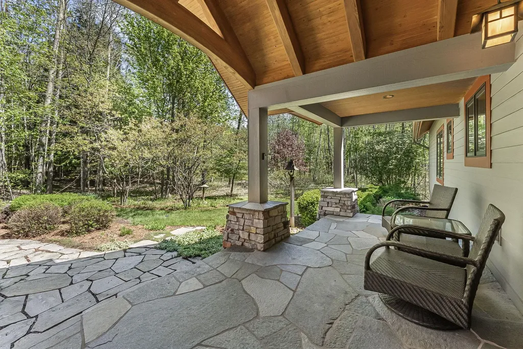 9697 Herkelrath Road Onekama Township MI 49675