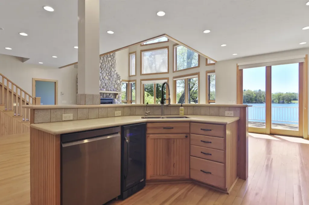 8885 W Isle Drive Elk Township MI 49644