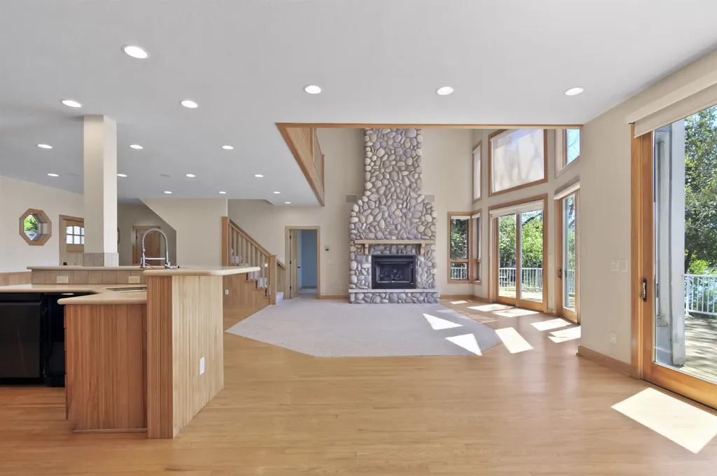 8885 W Isle Drive Elk Township MI 49644