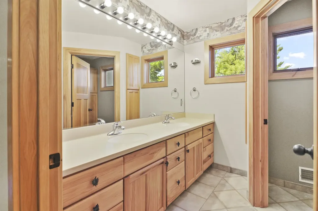 8885 W Isle Drive Elk Township MI 49644