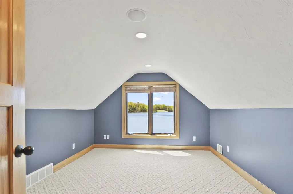 8885 W Isle Drive Elk Township MI 49644