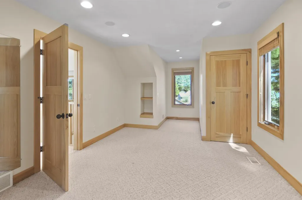 8885 W Isle Drive Elk Township MI 49644