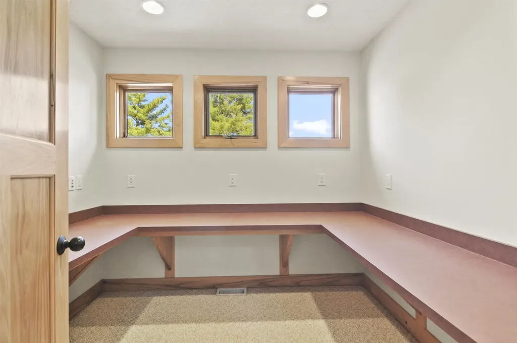 8885 W Isle Drive Elk Township MI 49644