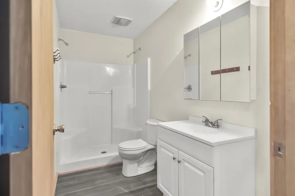 8885 W Isle Drive Elk Township MI 49644