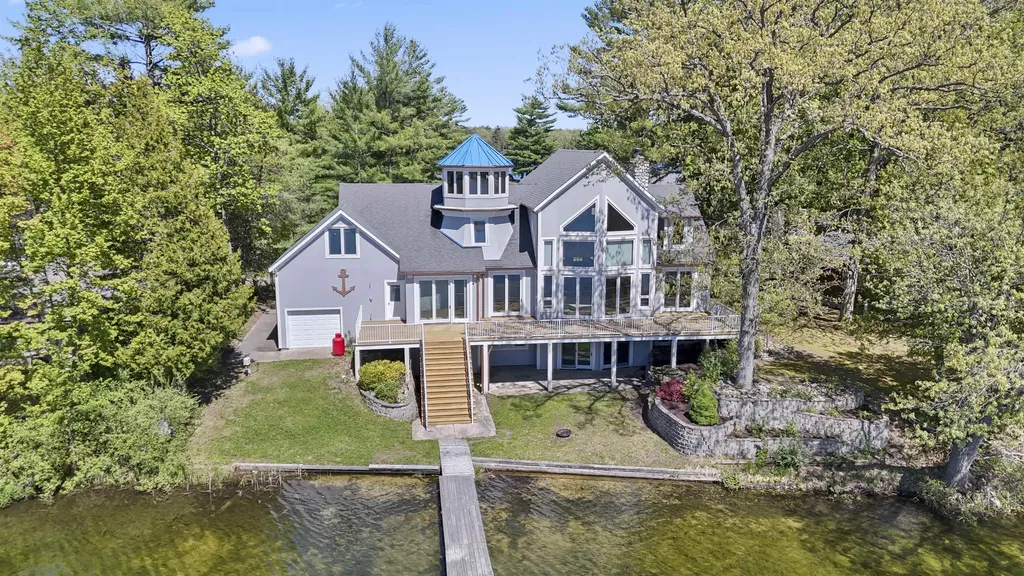 8885 W Isle Drive Elk Township MI 49644