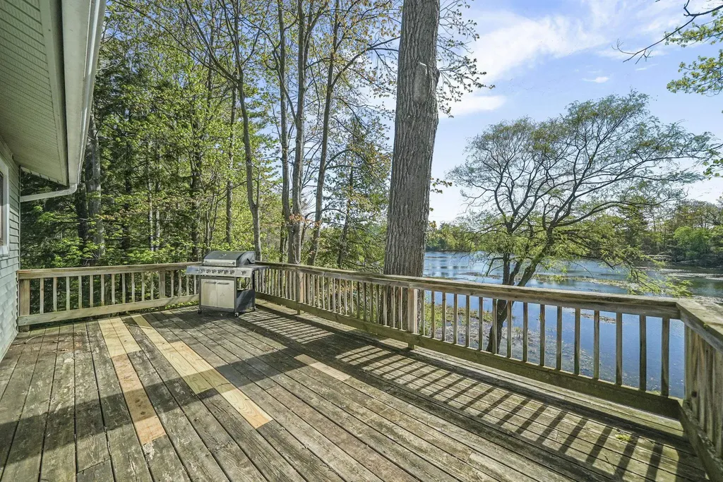 4064 N Spider Lake East Bay Township MI 49696