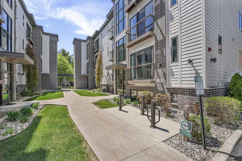 135 E Eighth Street Traverse City City MI 49684