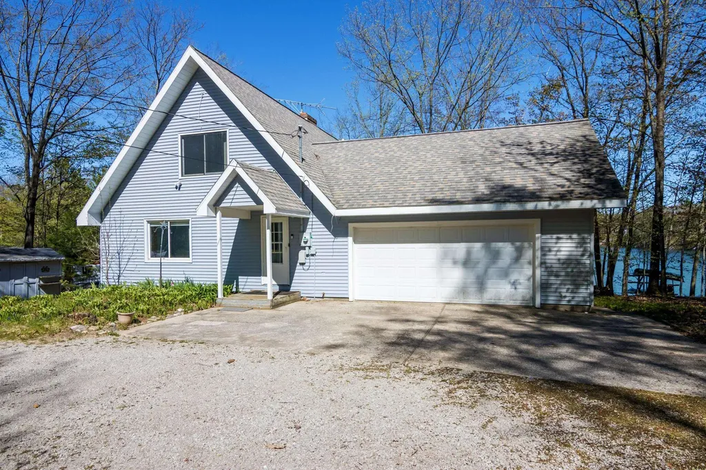 6826 Little Twin Lake Road NE Coldsprings Township MI 49659