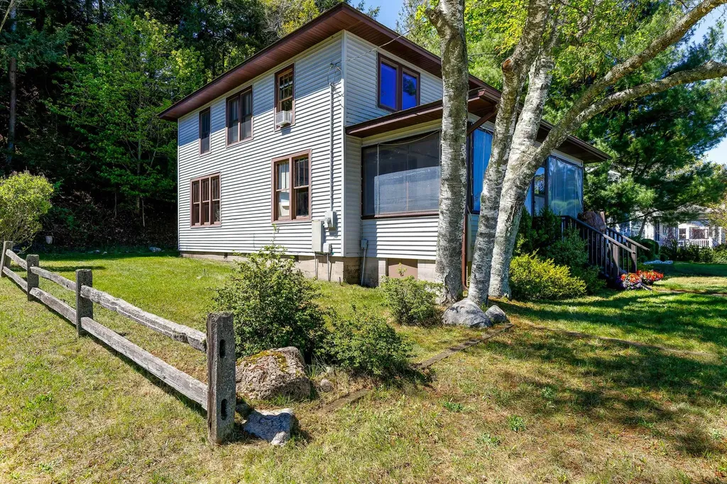 1515 South Shore East Crystal Lake Township MI 49635